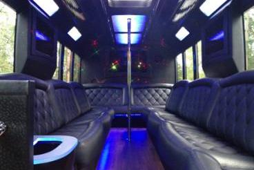 Top 12 Party Bus Seattle, WA Rentals (Best Prices & Reviews)